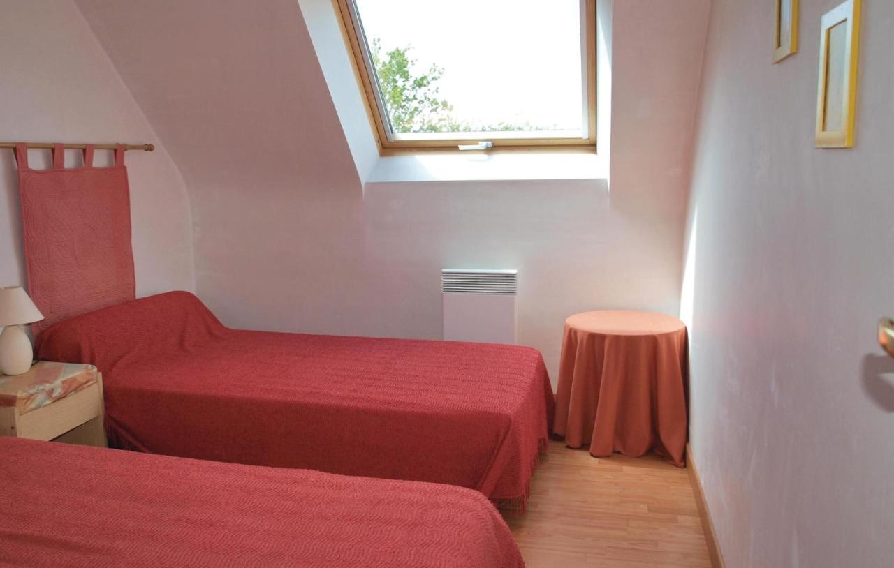 2 Bedroom Nice Home In Plestin Les Greves Exterior foto