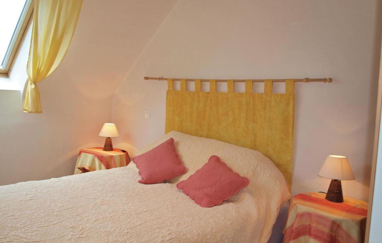 2 Bedroom Nice Home In Plestin Les Greves Exterior foto